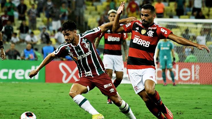 Fluminense goleia o Flamengo e é bicampeão carioca — Fluminense